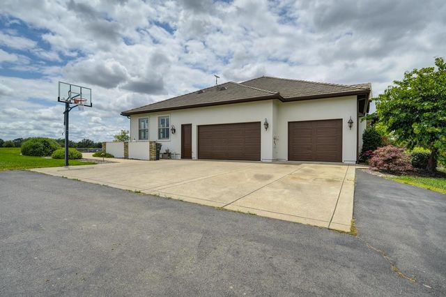 2990 Ironwood Ln, Lincoln, CA 95648