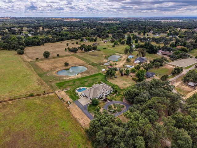 2990 Ironwood Ln, Lincoln, CA 95648