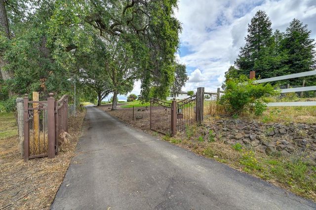 2990 Ironwood Ln, Lincoln, CA 95648