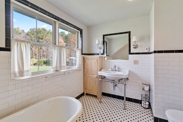 14 Fairfield Road, Fletcher, VT 05444