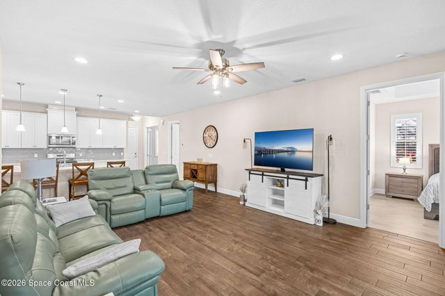 7377 Bluemink Lane, Melbourne, FL 32940