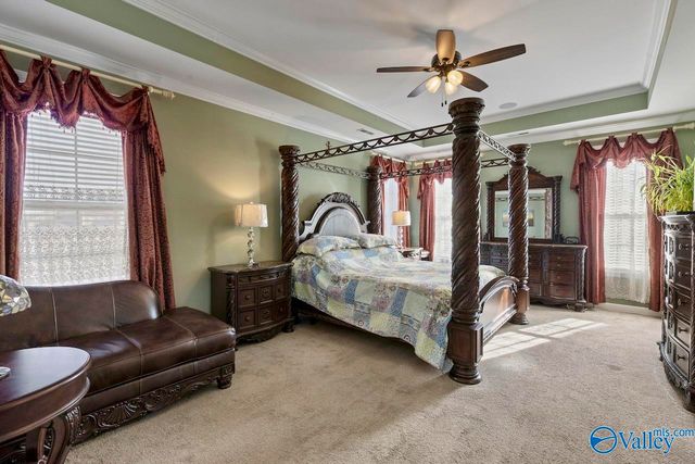 24 Tall Oak Blvd, Huntsville, AL 35824