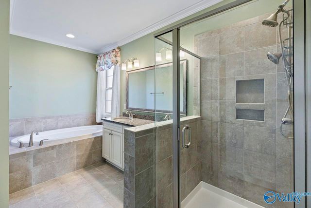 24 Tall Oak Blvd, Huntsville, AL 35824