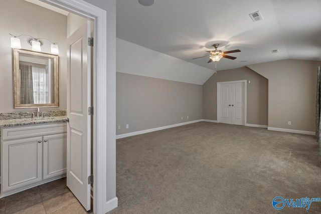 24 Tall Oak Blvd, Huntsville, AL 35824