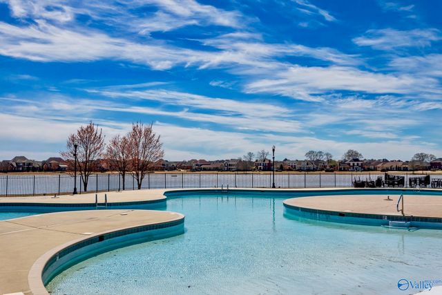 24 Tall Oak Blvd, Huntsville, AL 35824