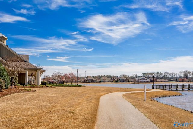 24 Tall Oak Blvd, Huntsville, AL 35824