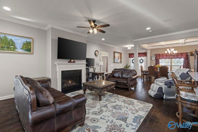 24 Tall Oak Blvd, Huntsville, AL 35824