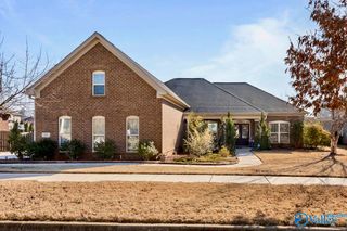 24 Tall Oak Blvd, Huntsville, AL 35824