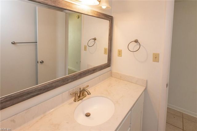121 78th ST, Virginia Beach, VA 23451