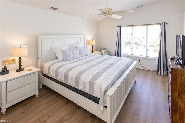 121 78th ST, Virginia Beach, VA 23451