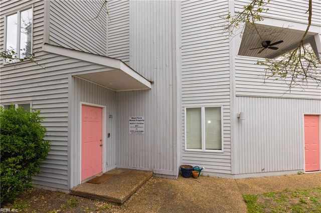 121 78th ST, Virginia Beach, VA 23451