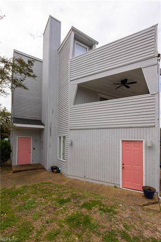 121 78th ST, Virginia Beach, VA 23451