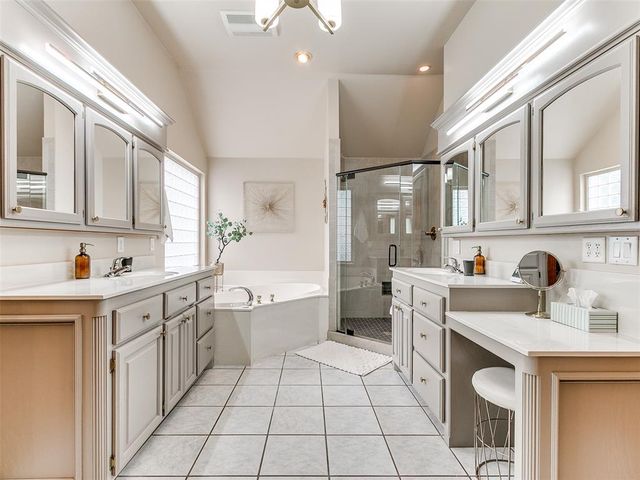 1701 SW 38th Street, Moore, OK 73160