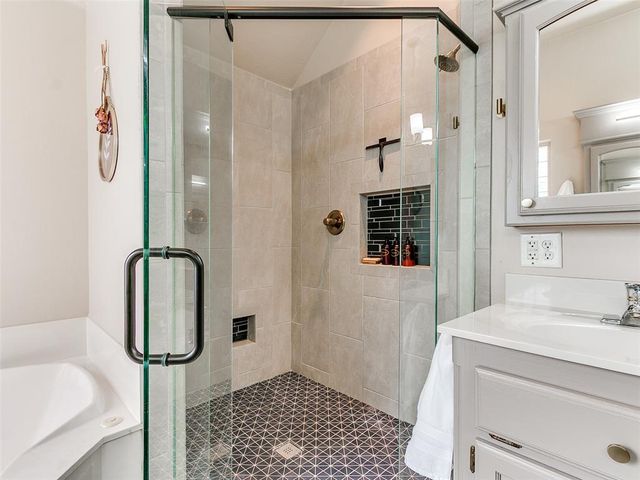 1701 SW 38th Street, Moore, OK 73160