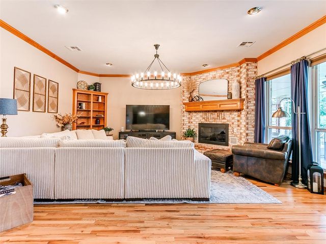 1701 SW 38th Street, Moore, OK 73160