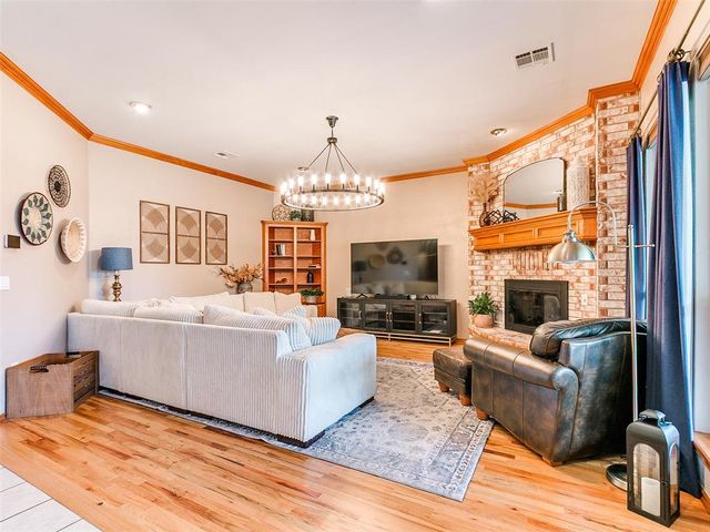 1701 SW 38th Street, Moore, OK 73160
