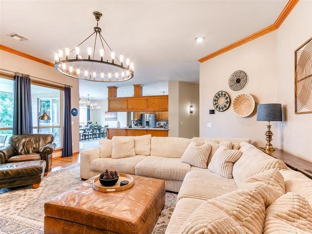 1701 SW 38th Street, Moore, OK 73160