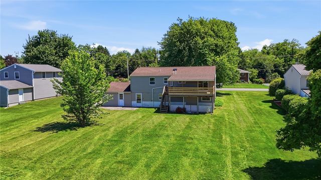 7531 Salmon Creek Road, Williamson, NY 14589