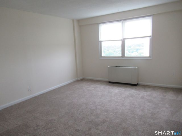 2600 Park Avenue 10Y, Bridgeport, CT 06604