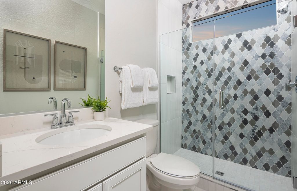 Image 13 of property listing at 27533 N 71ST Avenue, Peoria, AZ 85383