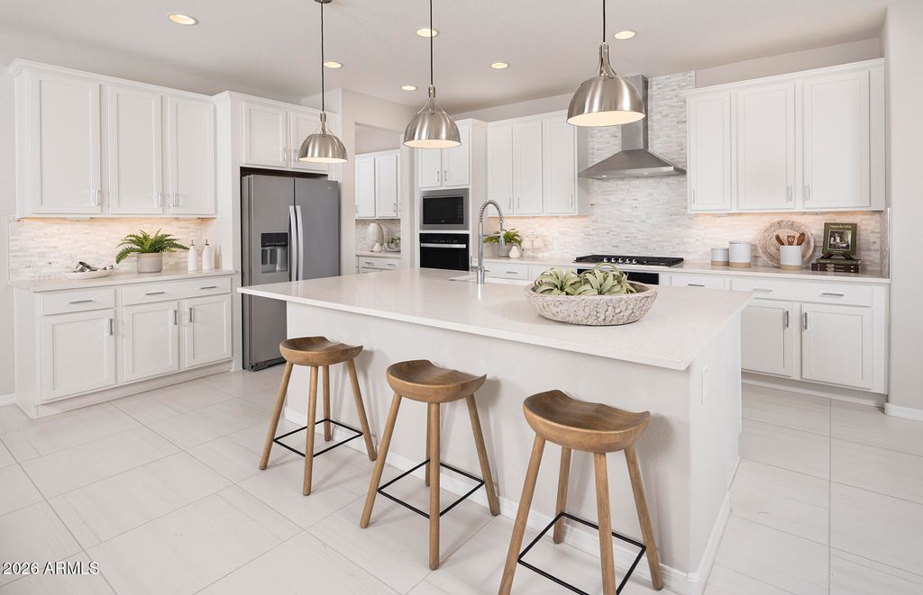 Image 6 of property listing at 27533 N 71ST Avenue, Peoria, AZ 85383