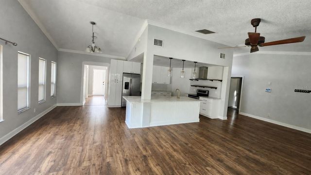 1076 SWEET TREE COURT, Apopka, FL 32712