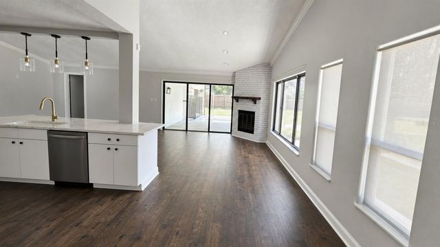 1076 SWEET TREE COURT, Apopka, FL 32712