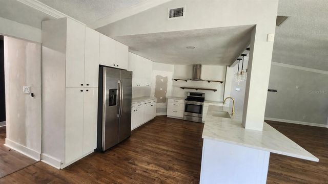 1076 SWEET TREE COURT, Apopka, FL 32712