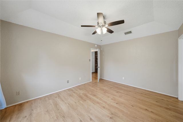 1129 W Hills Terrace, Saginaw, TX 76179