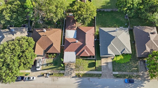 1129 W Hills Terrace, Saginaw, TX 76179