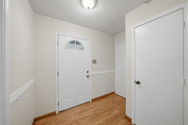 1129 W Hills Terrace, Saginaw, TX 76179