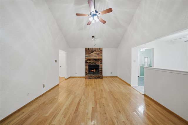 1129 W Hills Terrace, Saginaw, TX 76179