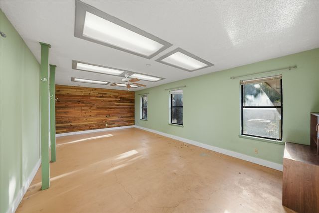 1129 W Hills Terrace, Saginaw, TX 76179