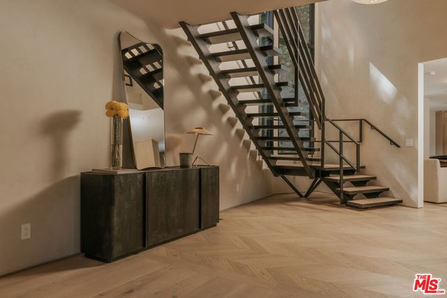 1417 Bluebird Avenue, Los Angeles, CA 90069