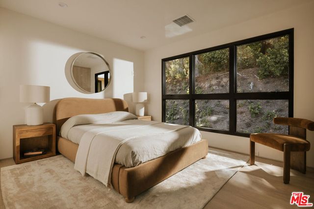 1417 Bluebird Avenue, Los Angeles, CA 90069
