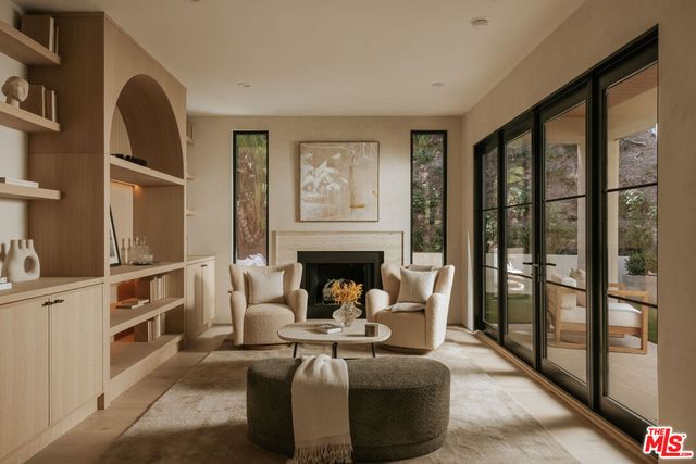 1417 Bluebird Avenue, Los Angeles, CA 90069