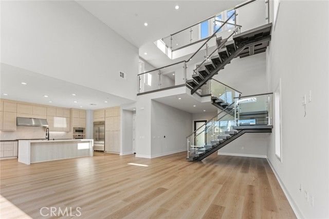 209 Stage, Irvine, CA 92618