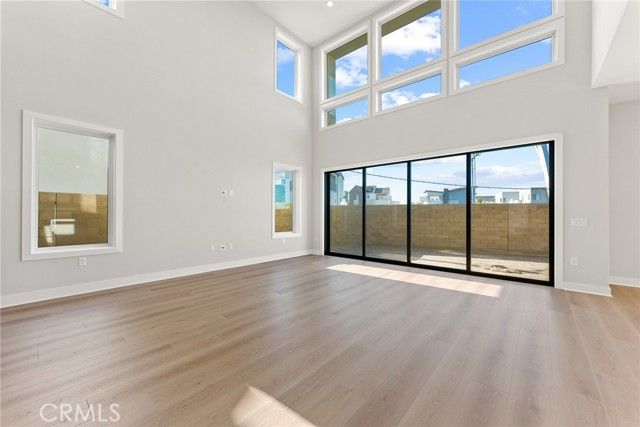 209 Stage, Irvine, CA 92618