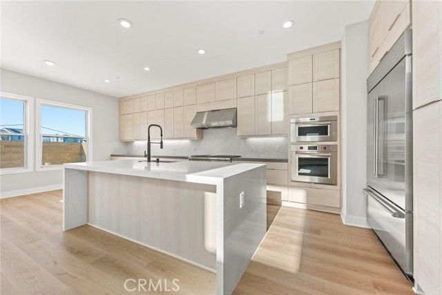 209 Stage, Irvine, CA 92618