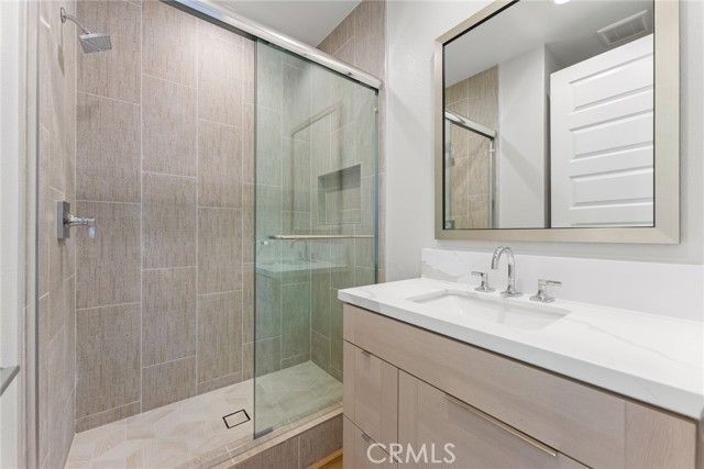 209 Stage, Irvine, CA 92618