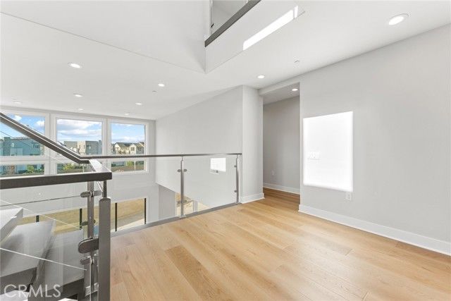 209 Stage, Irvine, CA 92618