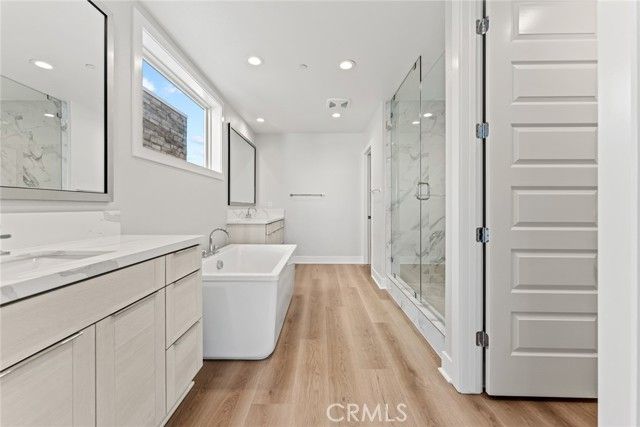 209 Stage, Irvine, CA 92618