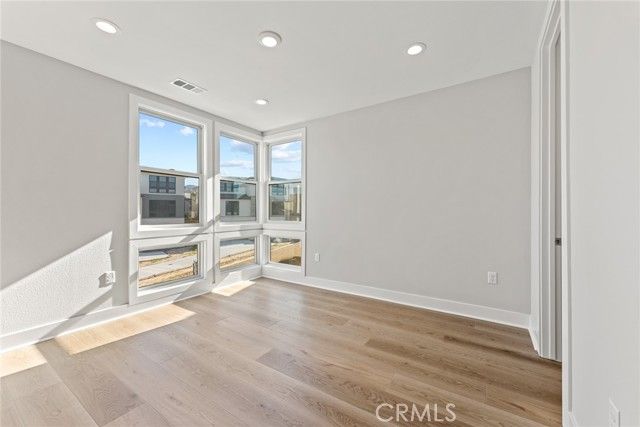 209 Stage, Irvine, CA 92618