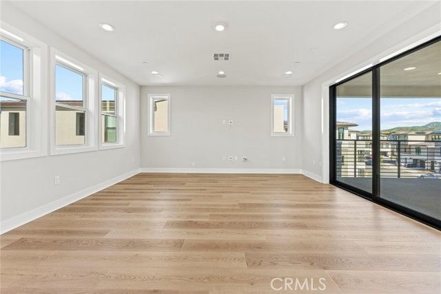 209 Stage, Irvine, CA 92618