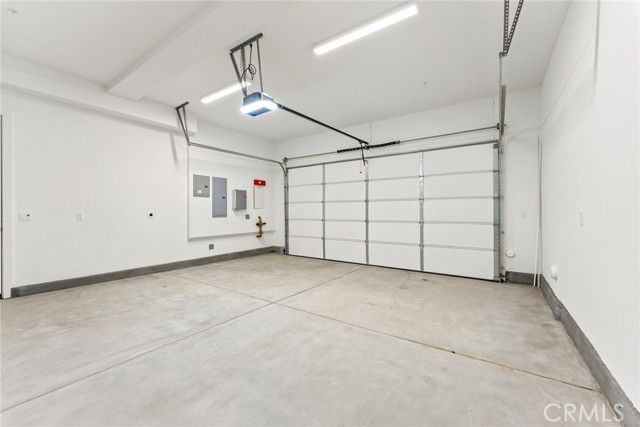 209 Stage, Irvine, CA 92618