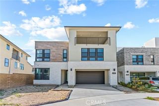 209 Stage, Irvine, CA 92618