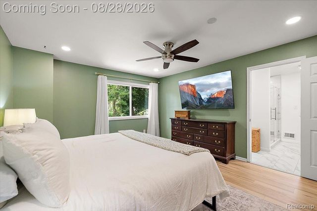 7710 Richardson Road, West Bloomfield Charter Township, MI 48323