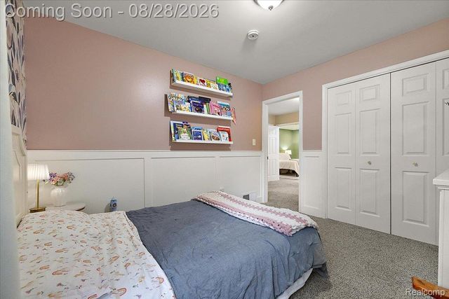 7710 Richardson Road, West Bloomfield Charter Township, MI 48323