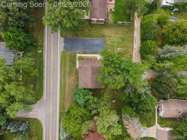 7710 Richardson Road, West Bloomfield Charter Township, MI 48323