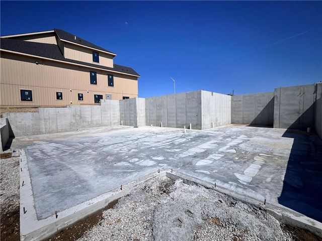 1622 Hanover Lane, Raymore, MO 64083